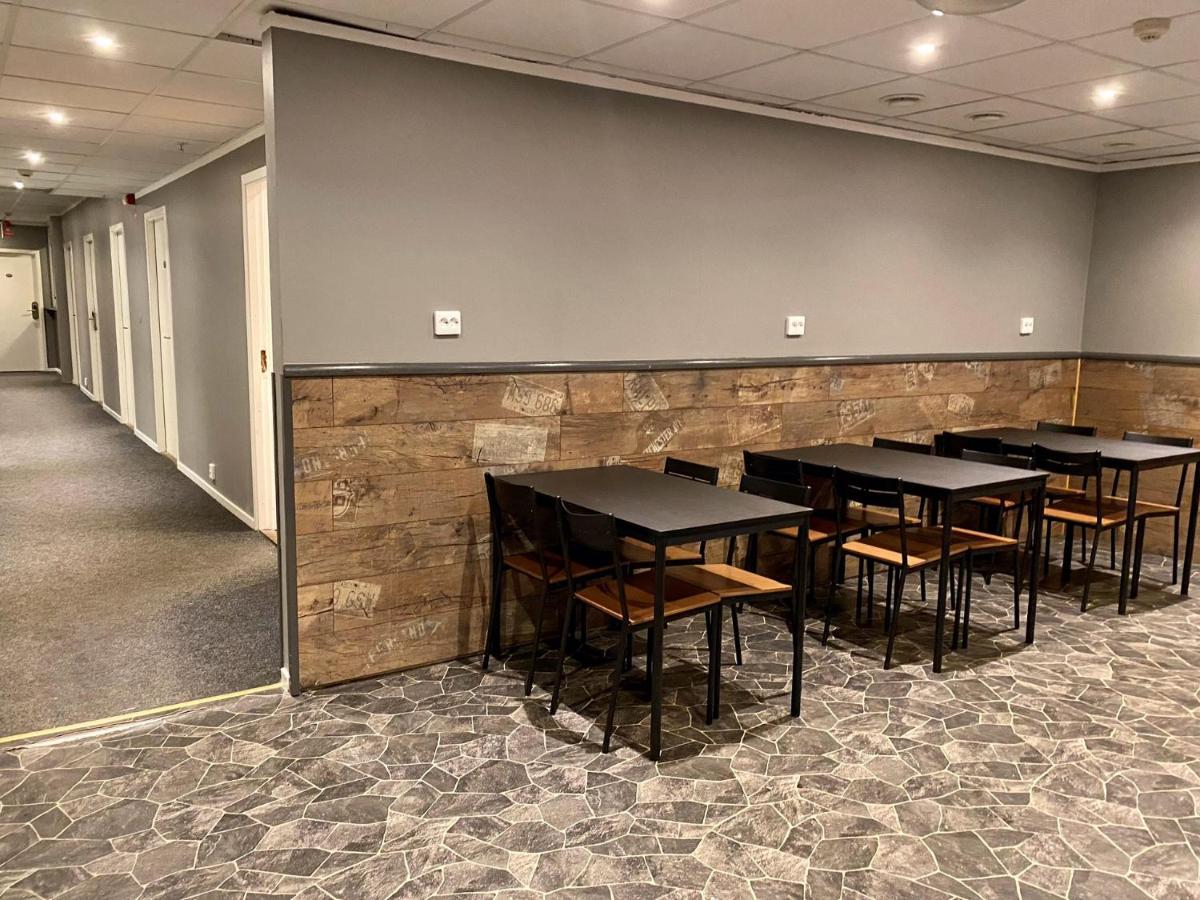 Grad Hotel And Hostel Стокхолм Екстериор снимка