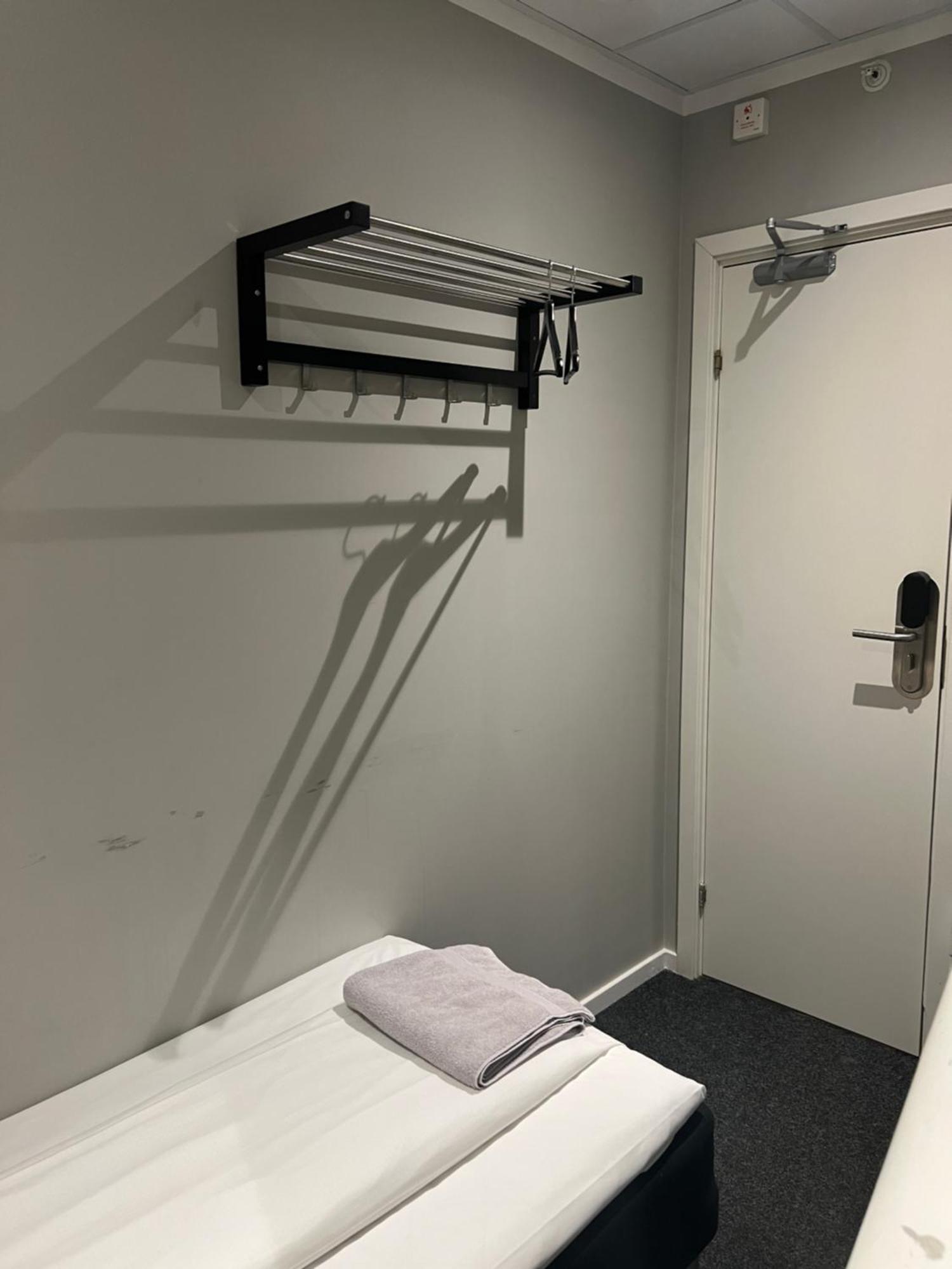 Grad Hotel And Hostel Стокхолм Екстериор снимка
